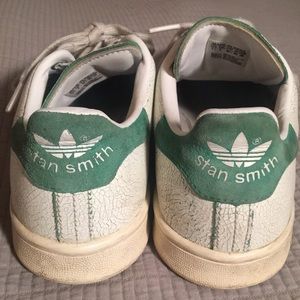 STAN SMITH original adidas cracked leather sneaker